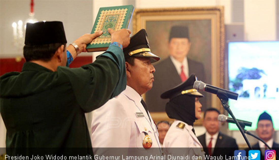 Presiden Joko Widodo melantik Gubernur Lampung Arinal Djunaidi dan Wagub Lampung Chusnunia Chalim di Istana Negara, Jakarta, Rabu (12/6). - JPNN.com