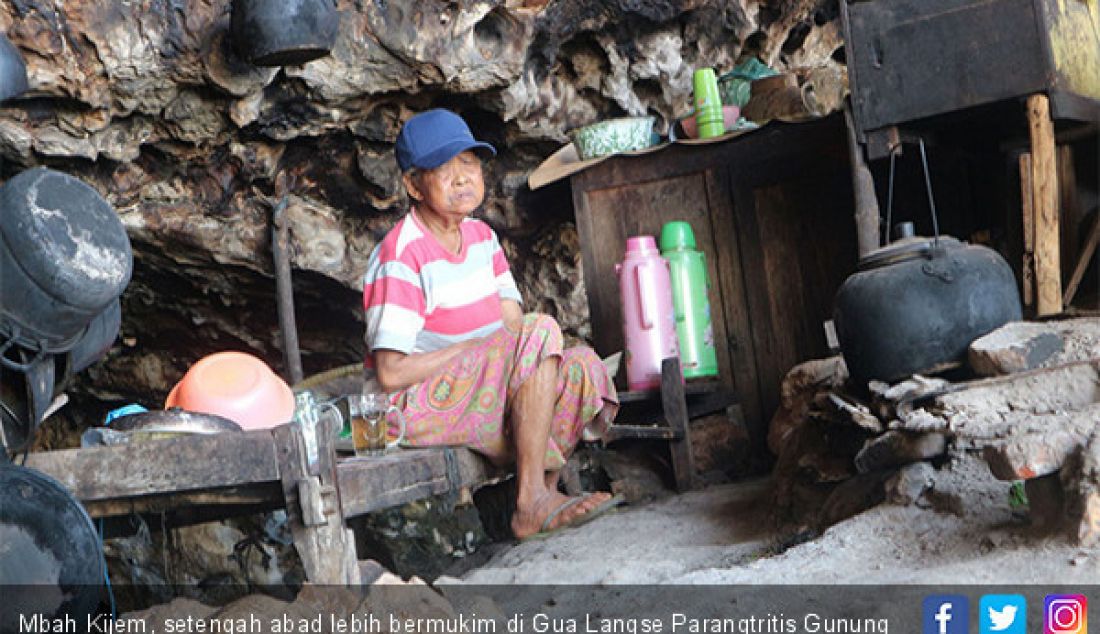 Mbah Kijem, setengah abad lebih bermukim di Gua Langse Parangtritis Gunung Kidul, Yogyakarta. - JPNN.com