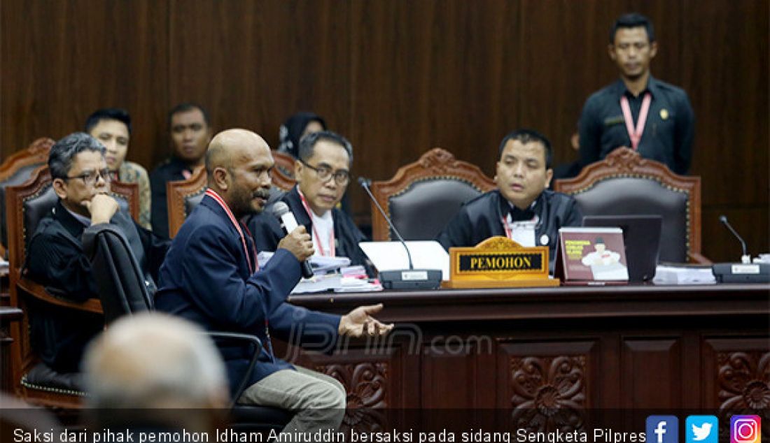 Saksi dari pihak pemohon Idham Amiruddin bersaksi pada sidang Sengketa Pilpres 2019 di Mahkamah Konstitusi, Jakarta, Rabu (19/6). - JPNN.com