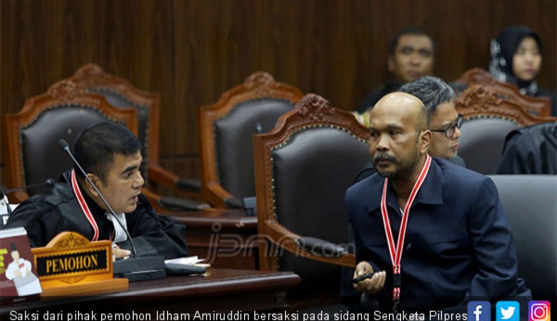 Saksi dari pihak pemohon Idham Amiruddin bersaksi pada sidang Sengketa Pilpres 2019 di Mahkamah Konstitusi, Jakarta, Rabu (19/6). - JPNN.com