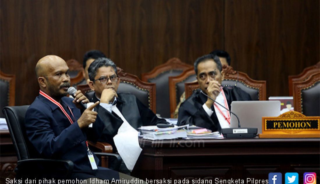 Saksi dari pihak pemohon Idham Amiruddin bersaksi pada sidang Sengketa Pilpres 2019 di Mahkamah Konstitusi, Jakarta, Rabu (19/6). - JPNN.com