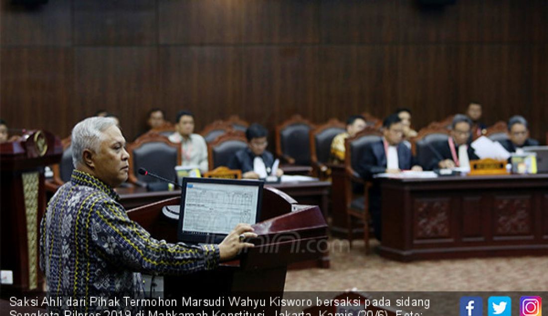 Saksi Ahli dari Pihak Termohon Marsudi Wahyu Kisworo bersaksi pada sidang Sengketa Pilpres 2019 di Mahkamah Konstitusi, Jakarta, Kamis (20/6). - JPNN.com