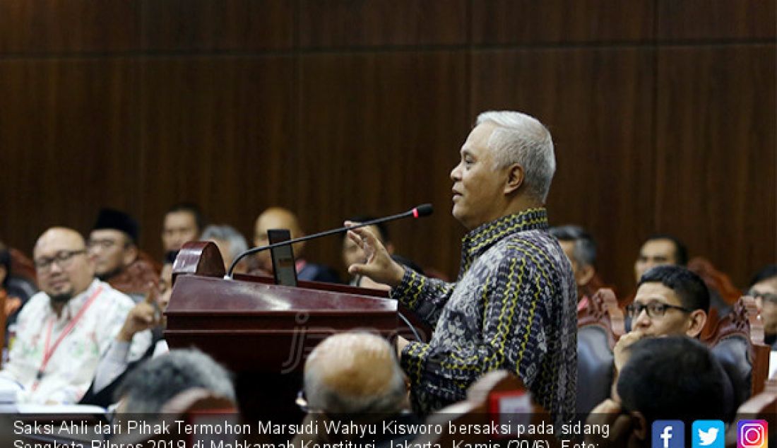 Saksi Ahli dari Pihak Termohon Marsudi Wahyu Kisworo bersaksi pada sidang Sengketa Pilpres 2019 di Mahkamah Konstitusi, Jakarta, Kamis (20/6). - JPNN.com