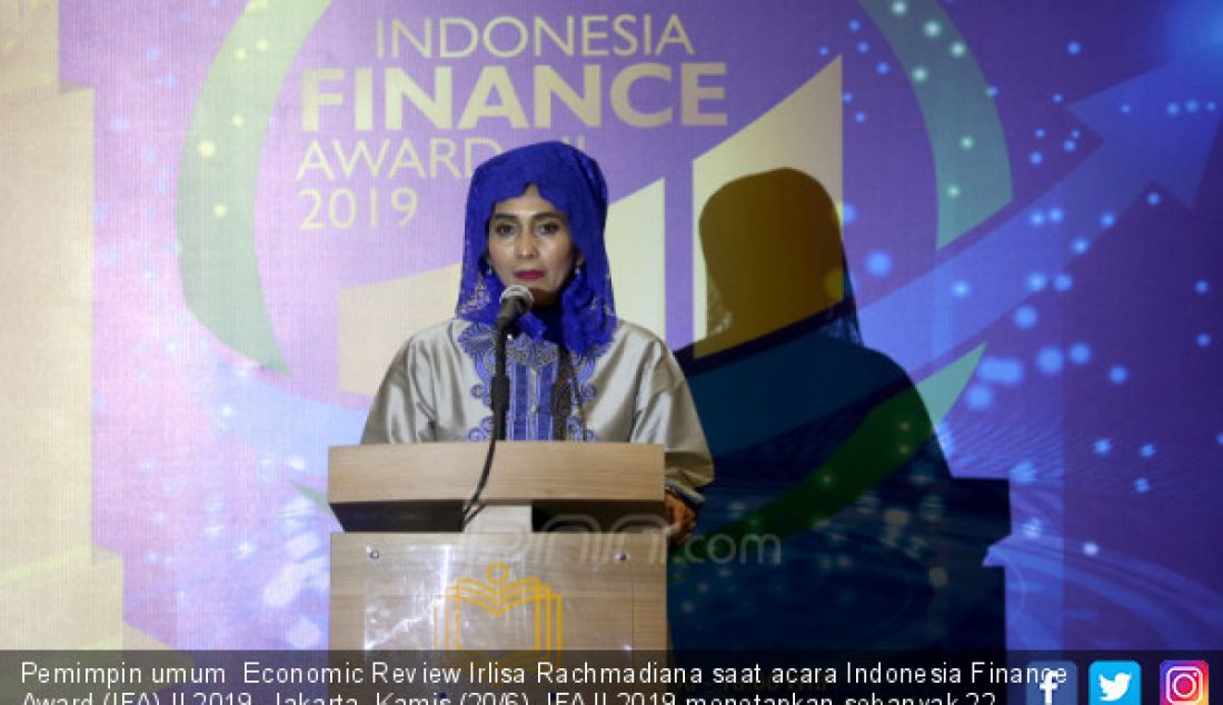 Pemimpin umum Economic Review Irlisa Rachmadiana saat acara Indonesia Finance Award (IFA) II 2019, Jakarta, Kamis (20/6). IFA II 2019 menetapkan sebanyak 22 perusahaan terbaik yang mampu menjawab tantangan diera digital 4.0. - JPNN.com