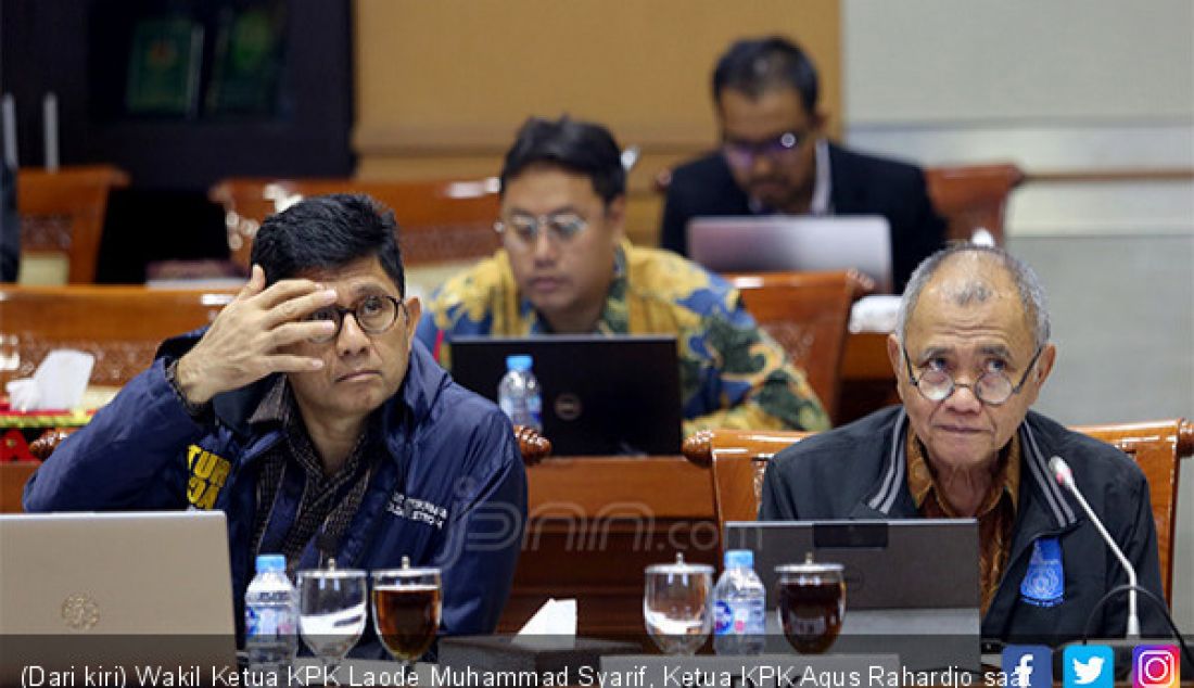 (Dari kiri) Wakil Ketua KPK Laode Muhammad Syarif, Ketua KPK Agus Rahardjo saat Rapat Dengar Pendapat dengan Komisi III DPR, Jakarta, Senin (1/7). - JPNN.com