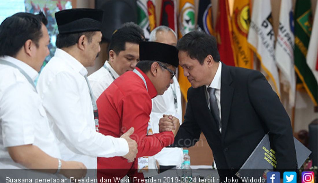 Suasana penetapan Presiden dan Wakil Presiden 2019-2024 terpilih, Joko Widodo dan Ma'ruf Amin di kantor KPU, Jakarta, Minggu (30/6). - JPNN.com