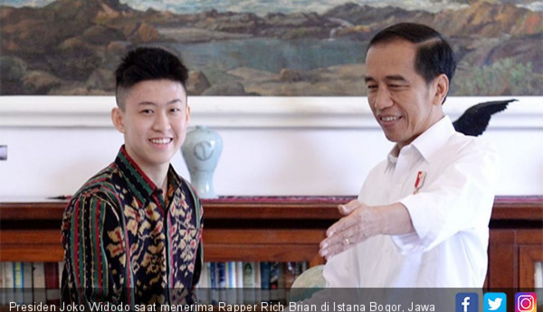 Presiden Joko Widodo saat menerima Rapper Rich Brian di Istana Bogor, Jawa Barat, Minggu (7/7). - JPNN.com