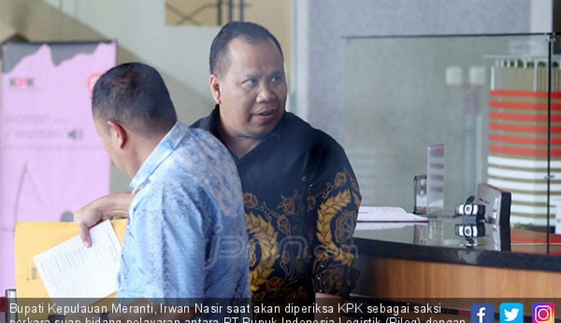 Bupati Kepulauan Meranti, Irwan Nasir saat akan diperiksa KPK sebagai saksi perkara suap bidang pelayaran antara PT Pupuk Indonesia Logistik (Pilog) dengan PT Humpuss Transportasi Kimia dan penerimaan lain, Kamis (11/7). - JPNN.com