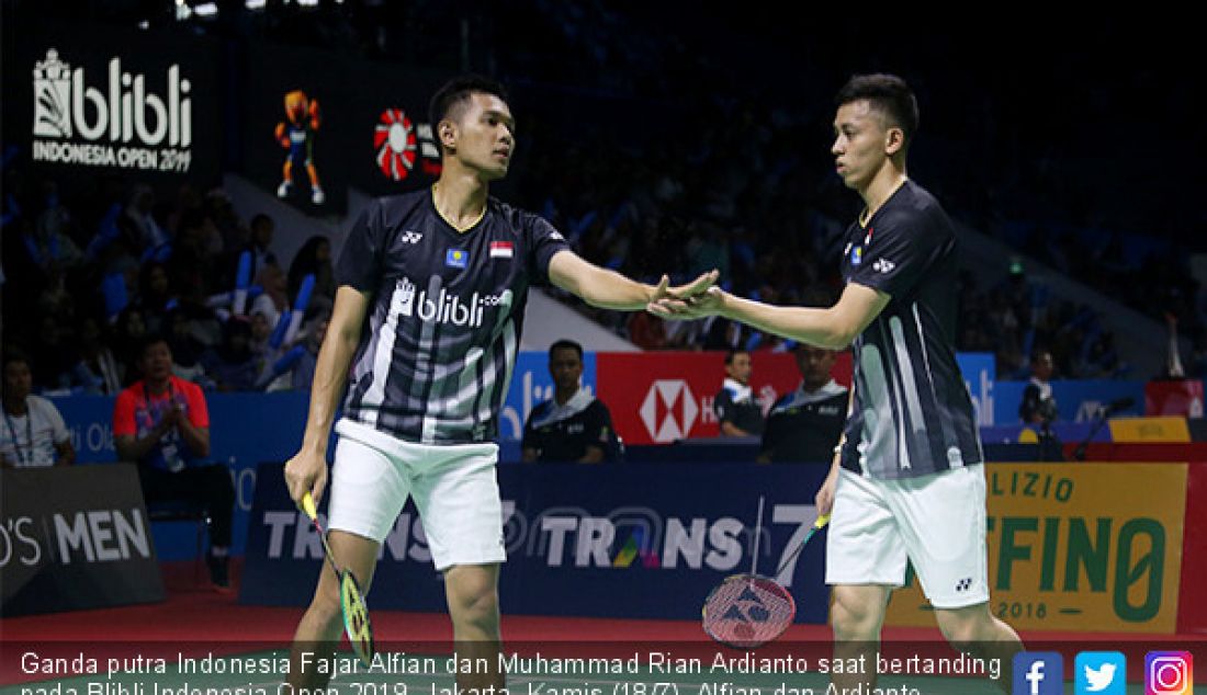 Ganda putra Indonesia Fajar Alfian dan Muhammad Rian Ardianto saat bertanding pada Blibli Indonesia Open 2019, Jakarta, Kamis (18/7). Alfian dan Ardianto menang atas ganda putra Chinese Taipei Liao Min Chun dan Su Ching Heng dengan skor 21-12 dan 21-11. - JPNN.com