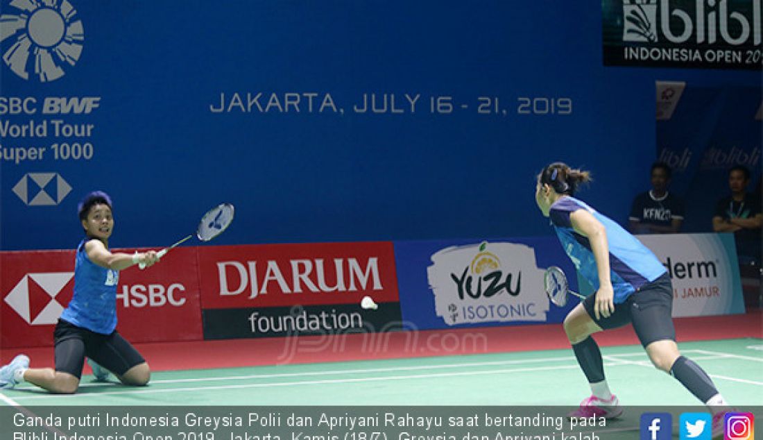 Ganda putri Indonesia Greysia Polii dan Apriyani Rahayu saat bertanding pada Blibli Indonesia Open 2019, Jakarta, Kamis (18/7). Greysia dan Apriyani kalah atas ganda putri Korea Selatan Kim So Yeong dan Kong Hee Yong dengan 20-22, 21-18 dan 13-2. - JPNN.com