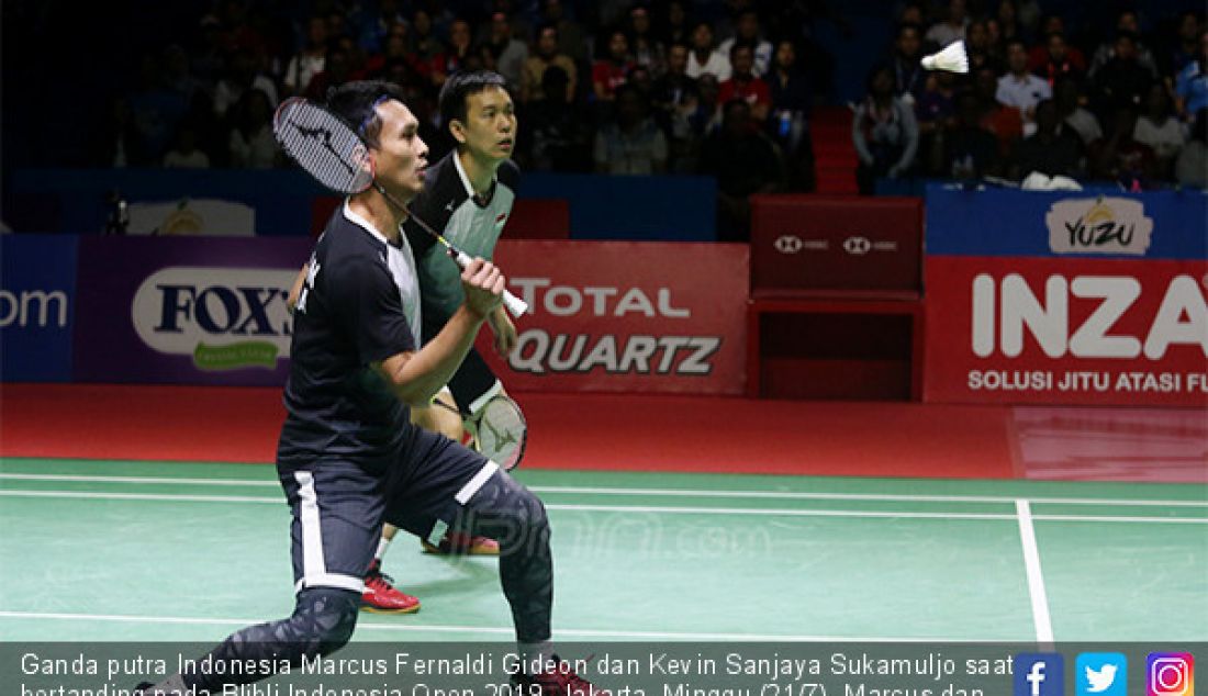 Ganda putra Indonesia Marcus Fernaldi Gideon dan Kevin Sanjaya Sukamuljo saat bertanding pada Blibli Indonesia Open 2019, Jakarta, Minggu (21/7). Marcus dan Kevin menang atas ganda putra Indonesia Mohammad Ahsan dan Hendra Setiawan dengan skor 21-19 21-16. - JPNN.com