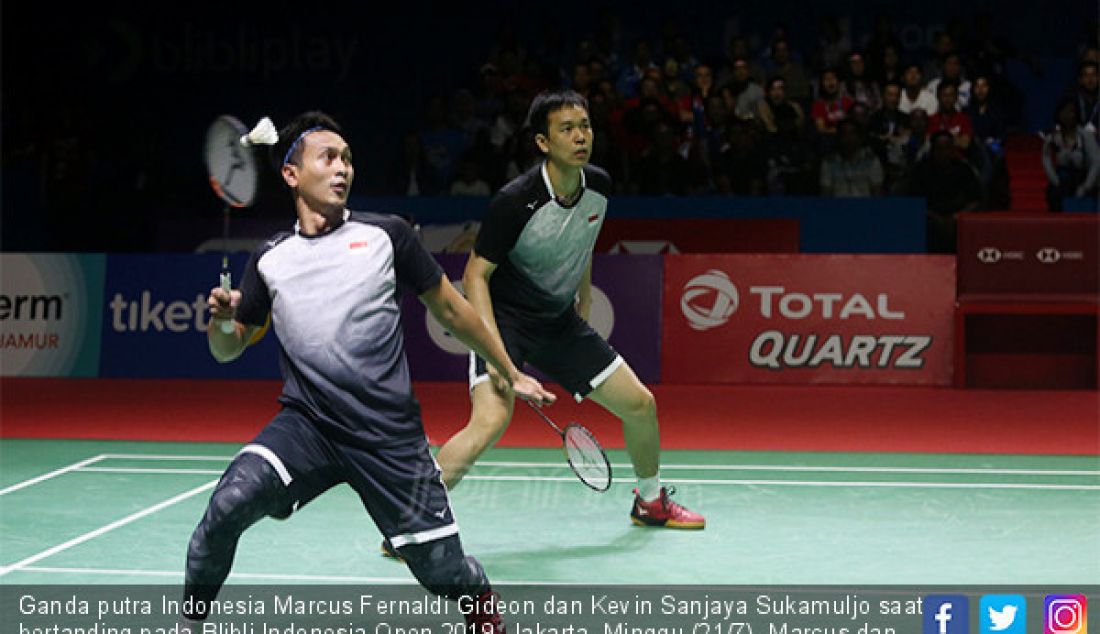 Ganda putra Indonesia Marcus Fernaldi Gideon dan Kevin Sanjaya Sukamuljo saat bertanding pada Blibli Indonesia Open 2019, Jakarta, Minggu (21/7). Marcus dan Kevin menang atas ganda putra Indonesia Mohammad Ahsan dan Hendra Setiawan dengan skor 21-19 21-16. - JPNN.com