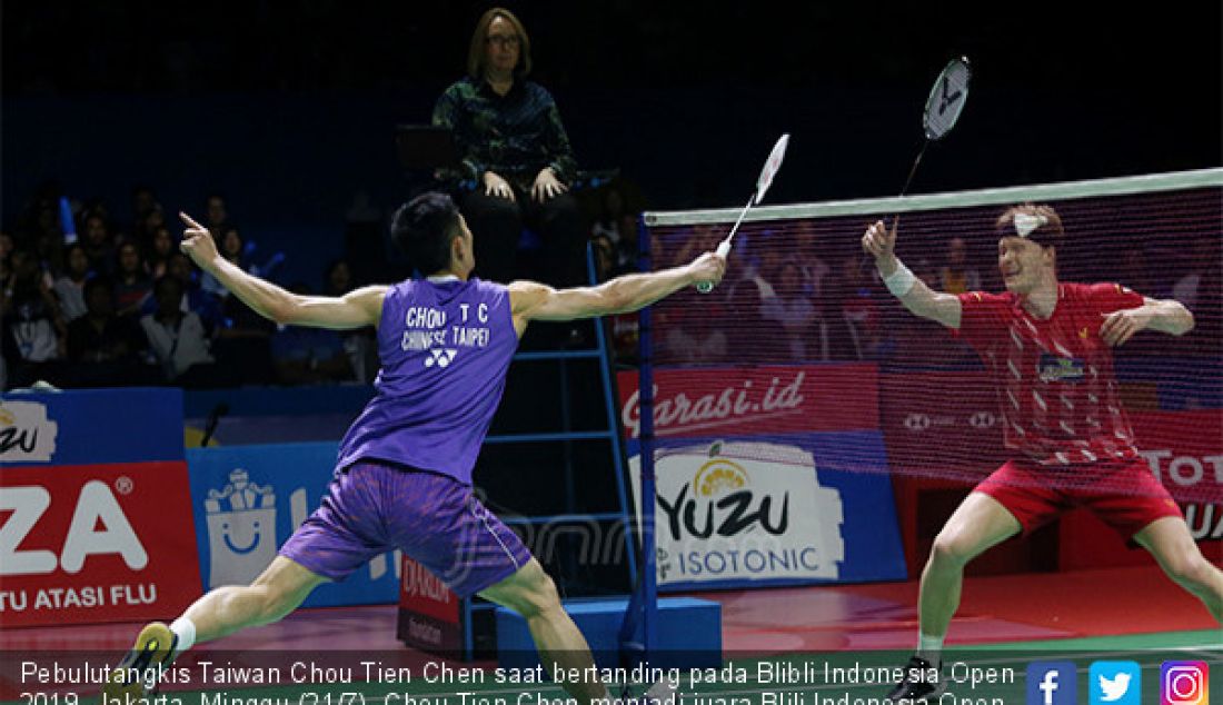 Pebulutangkis Taiwan Chou Tien Chen saat bertanding pada Blibli Indonesia Open 2019, Jakarta, Minggu (21/7). Chou Tien Chen menjadi juara Blili Indonesia Open 2019 usai menang atas Pebulutangkis Denmark Anders Antonsen dengan skor 21-18 24-26 21-15. - JPNN.com