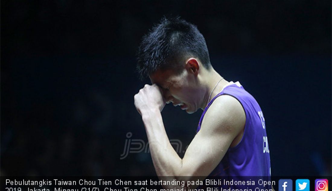 Pebulutangkis Taiwan Chou Tien Chen saat bertanding pada Blibli Indonesia Open 2019, Jakarta, Minggu (21/7). Chou Tien Chen menjadi juara Blili Indonesia Open 2019 usai menang atas Pebulutangkis Denmark Anders Antonsen dengan skor 21-18 24-26 21-15. - JPNN.com