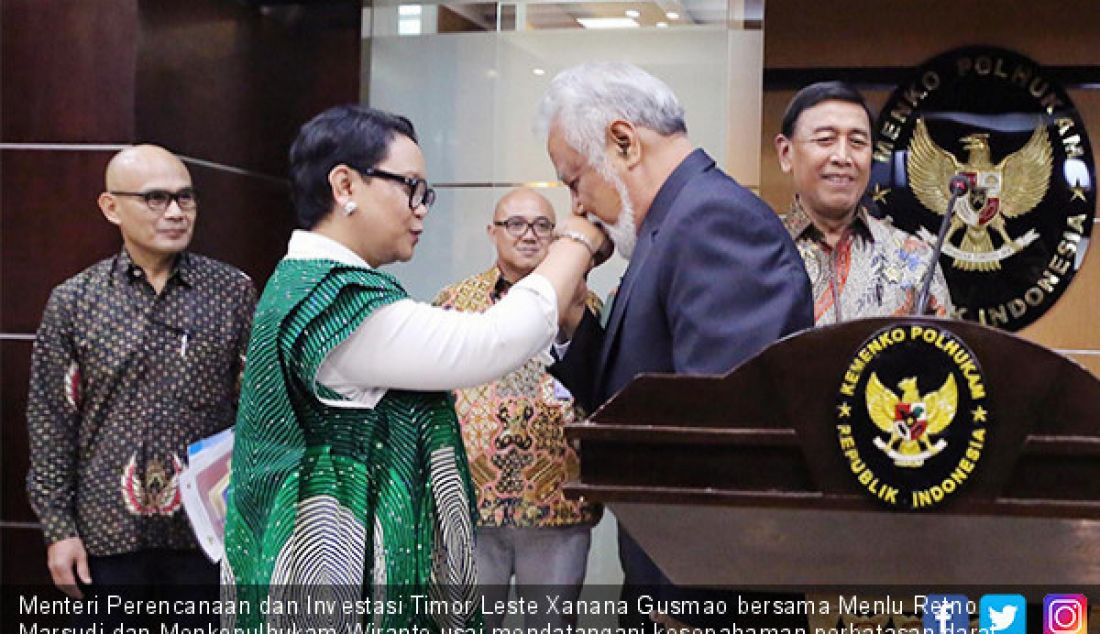 Menteri Perencanaan dan Investasi Timor Leste Xanana Gusmao bersama Menlu Retno Marsudi dan Menkopulhukam Wiranto usai mendatangani kesepahaman perbatasan darat Indonesia dan Timor Leste, Jakarta, Senin (22/7). Pertemuan ini membahas penyelesaian masalah perbatasan darat antara Indonesia dengan Timor Leste. - JPNN.com