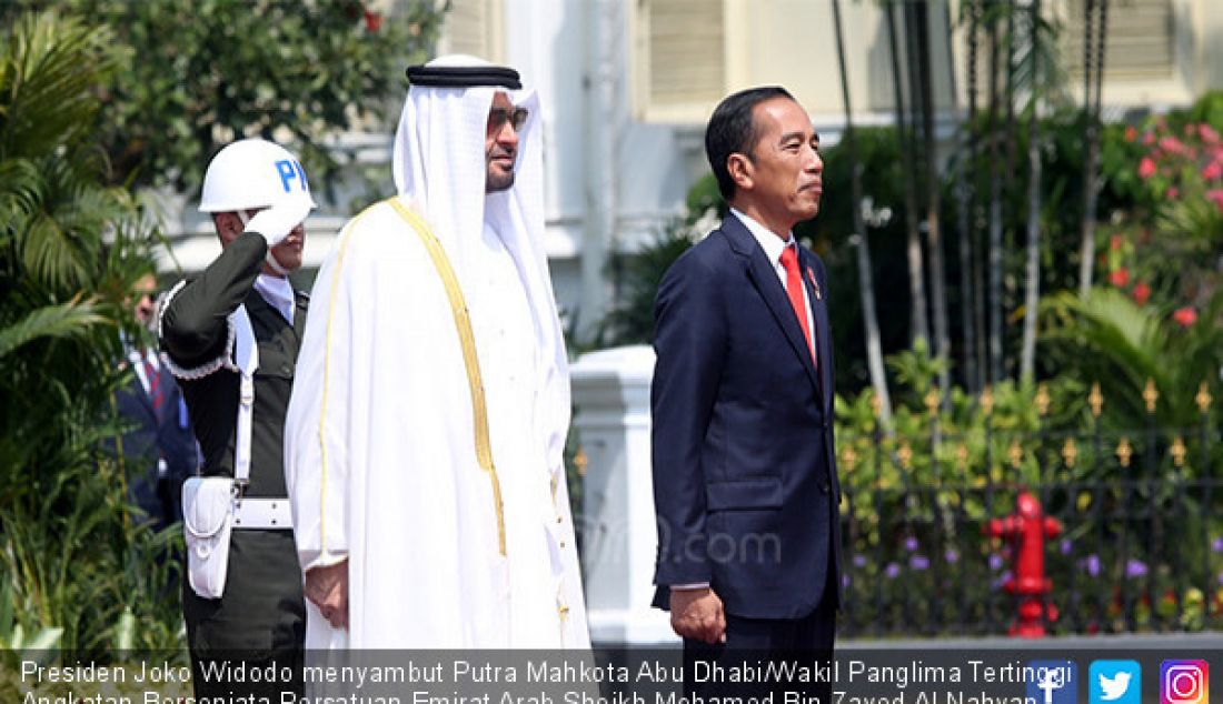 Presiden Joko Widodo menyambut Putra Mahkota Abu Dhabi/Wakil Panglima Tertinggi Angkatan Bersenjata Persatuan Emirat Arab Sheikh Mohamed Bin Zayed Al Nahyan saat kunjungan kenegaraan di Istana Bogor, Rabu (24/7). - JPNN.com