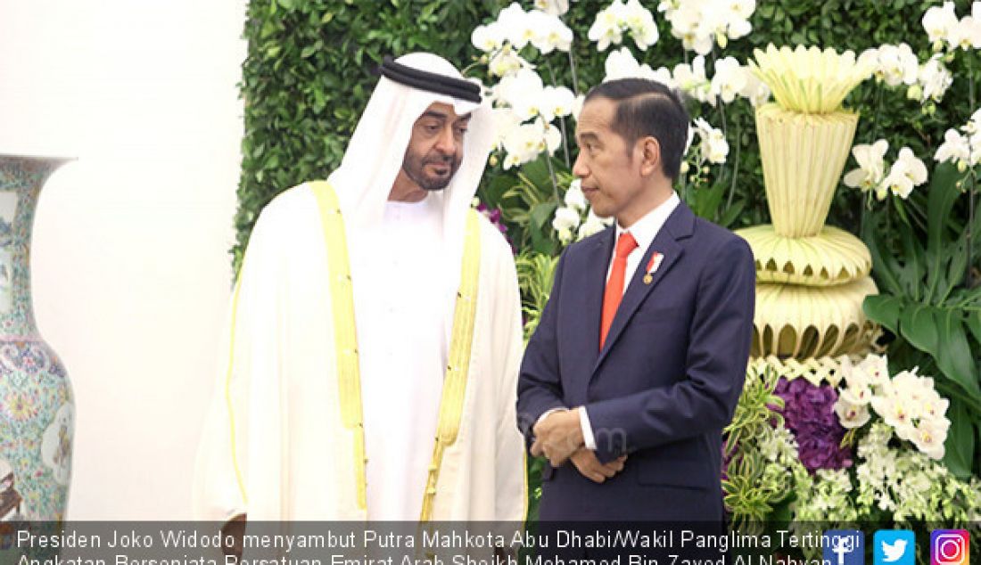 Presiden Joko Widodo menyambut Putra Mahkota Abu Dhabi/Wakil Panglima Tertinggi Angkatan Bersenjata Persatuan Emirat Arab Sheikh Mohamed Bin Zayed Al Nahyan saat kunjungan kenegaraan di Istana Bogor, Rabu (24/7). - JPNN.com