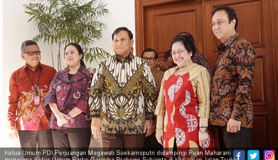 Ketua Umum PDI Perjuangan Megawati Soekarnoputri didampingi Puan Maharani menerima Ketua Umum Partai Gerindra Prabowo Subianto di kediaman Jalan Teuku Umar, Jakarta, Rabu (24/7). - JPNN.com