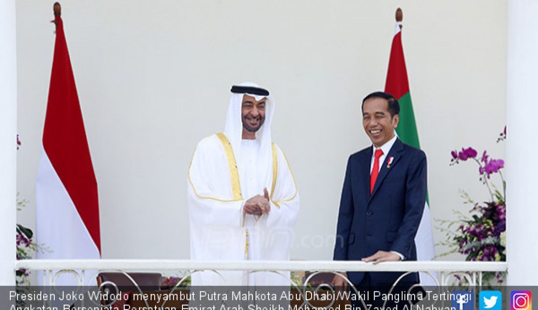 Presiden Joko Widodo menyambut Putra Mahkota Abu Dhabi/Wakil Panglima Tertinggi Angkatan Bersenjata Persatuan Emirat Arab Sheikh Mohamed Bin Zayed Al Nahyan saat kunjungan kenegaraan di Istana Bogor, Rabu (24/7). - JPNN.com