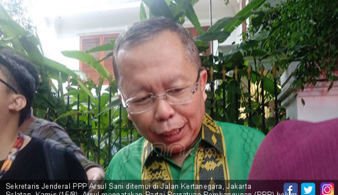 Sekretaris Jenderal PPP Arsul Sani ditemui di Jalan Kertanegara, Jakarta Selatan, Kamis (15/8). Arsul mengatakan Partai Persatuan Pembangunan (PPP) belum menerima kabar sosok yang akan menjabat di kabinet. - JPNN.com