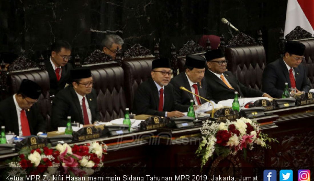 Ketua MPR Zulkifli Hasan memimpin Sidang Tahunan MPR 2019, Jakarta, Jumat (16/8). - JPNN.com