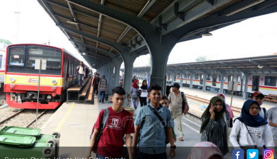 Suasana Stasiun Jakarta Kota - JPNN.com