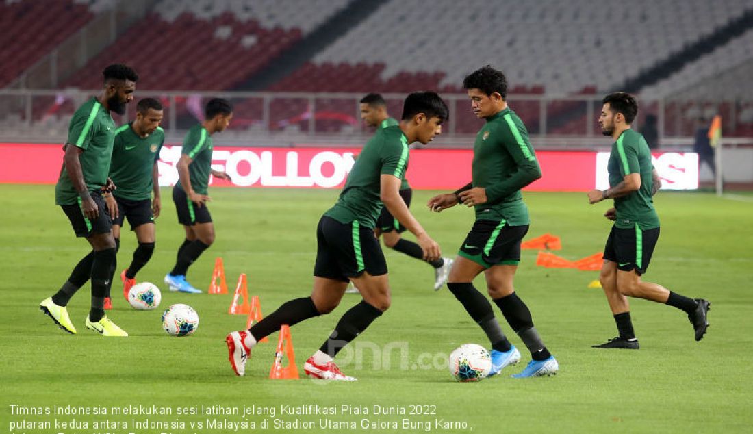 Timnas Indonesia melakukan sesi latihan jelang Kualifikasi Piala Dunia 2022 putaran kedua antara Indonesia vs Malaysia di Stadion Utama Gelora Bung Karno, Jakarta, Rabu (4/9). - JPNN.com