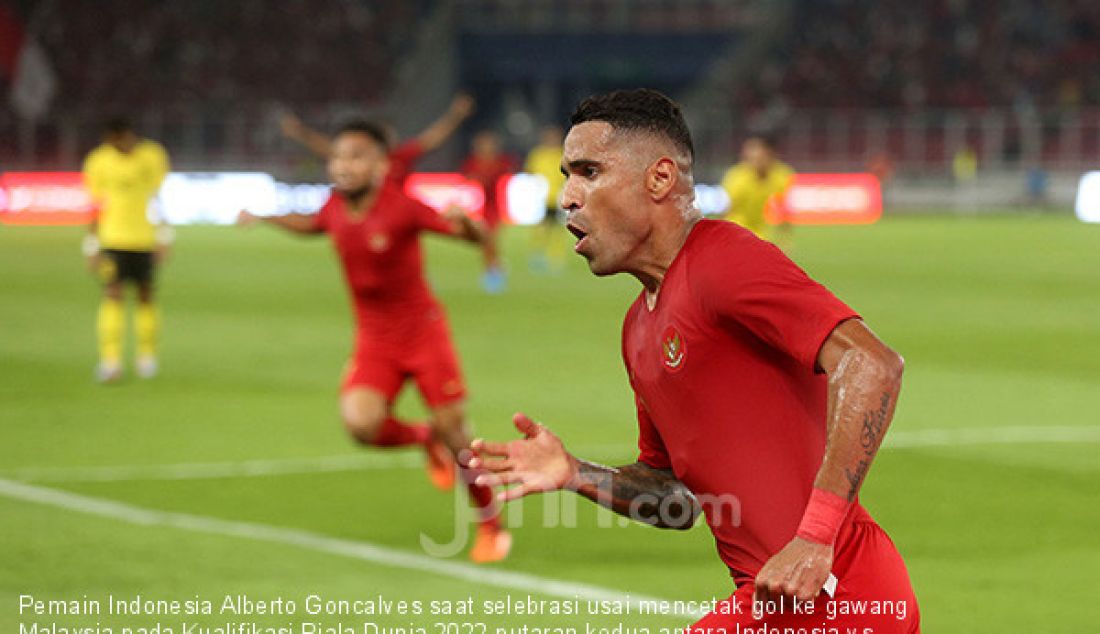 Pemain Indonesia Alberto Goncalves saat selebrasi usai mencetak gol ke gawang Malaysia pada Kualifikasi Piala Dunia 2022 putaran kedua antara Indonesia vs Malaysia di Stadion Utama Gelora Bung Karno, Jakarta, Kamis (5/9). - JPNN.com