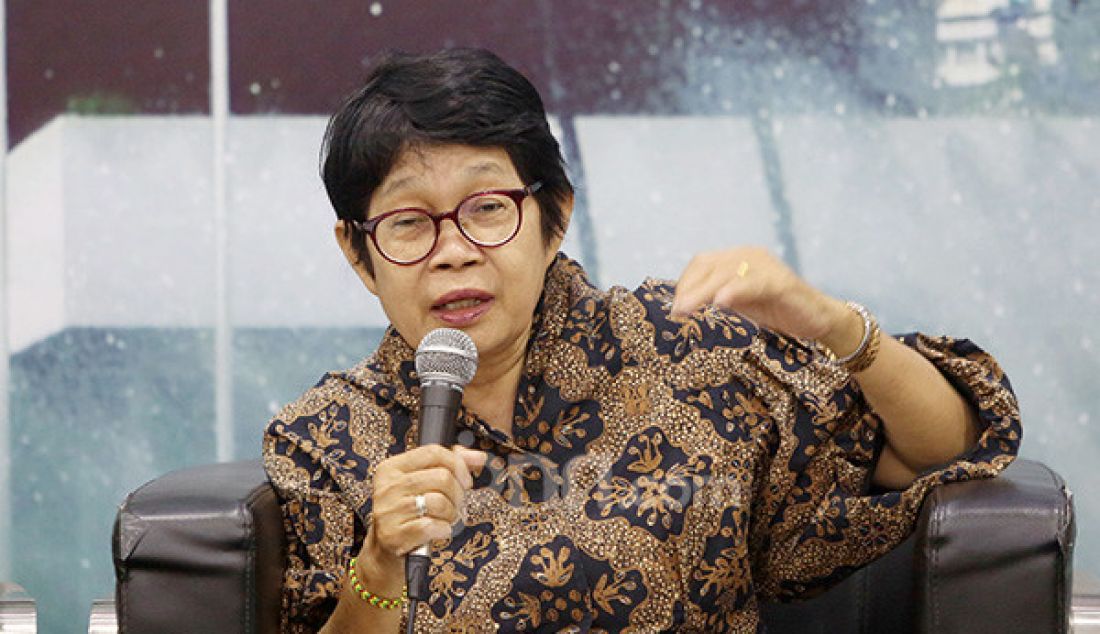 Ketua Papua Center UKI Dr. Antie Soleman saat diskusi Membedah UU Otsus Papua, Telaah Upaya Pemerintah Redam Konflik di Bumi Cendrawasih, Jakarta, Selasa (10/9). - JPNN.com