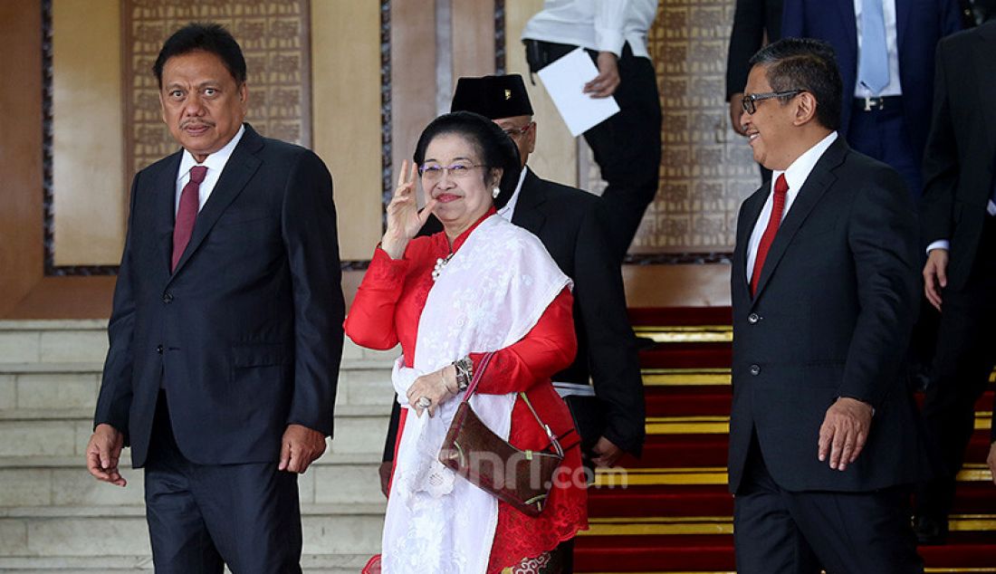 Presiden Indonesia ke-5 Megawati Soekarnoputri usai menghadiri pelantikan anggota MPR/DPR/DPD, Jakarta, Selasa (1/10). - JPNN.com