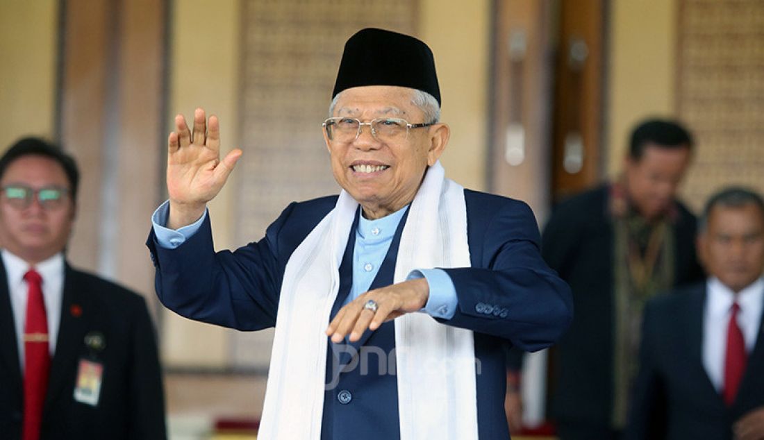 Wakil Presiden Terpilih 2019-2024 Ma'ruf Amin usai menghadiri pelantikan anggota MPR/DPR/DPD, Jakarta, Selasa (1/10). - JPNN.com