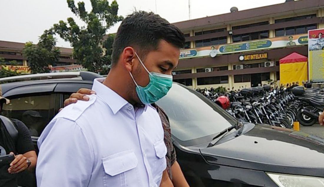 Ajudan Wali Kota Medan, Aidil Putra usai diperiksa di Makopolrestabes Medan, Rabu (16/10). - JPNN.com