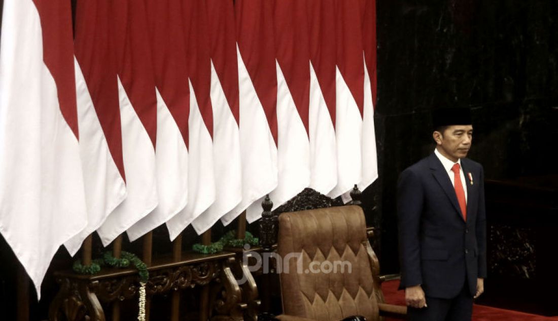 Presiden Joko Widodo menyampaikan pidato perdana usai dilantik menjadi Presiden periode 2019-2024 di Gedung MPR, Jakarta, Minggu (20/10). Dalam Pidatonya, Jokowi mengutamakan pada pembangunan SDM, Infrastruktur, Regulasi, Birokrasi dan transformasi ekonomi. - JPNN.com