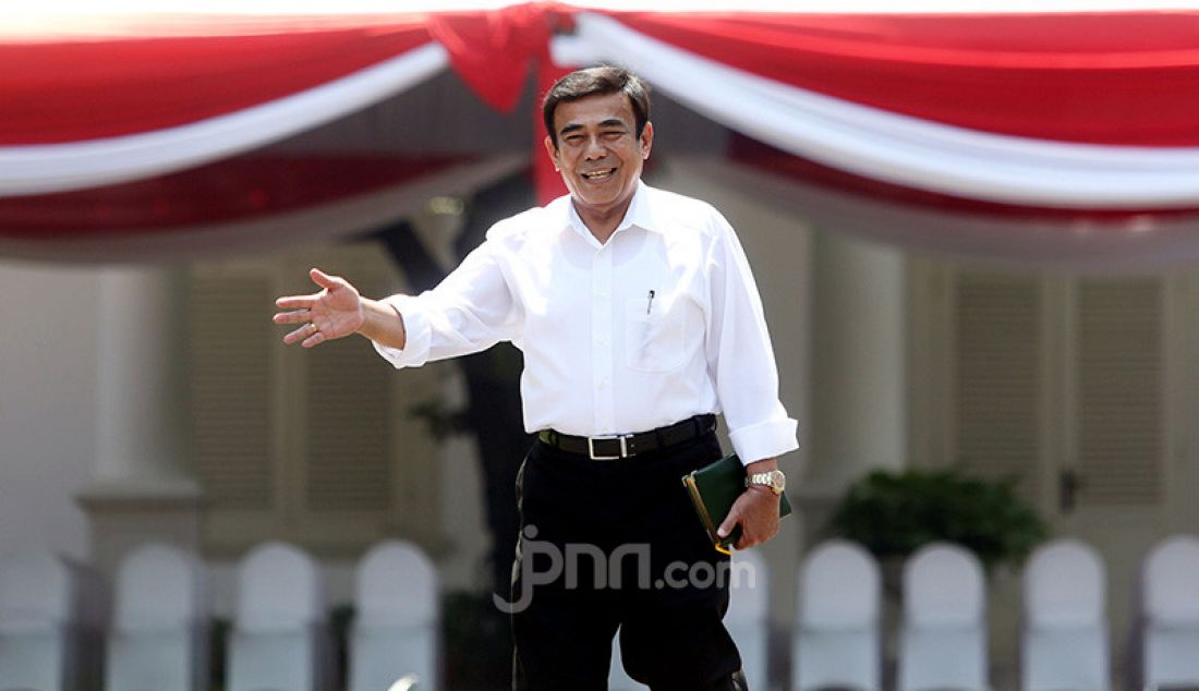 Fachrul Razi saat tiba di Istana Negara, Jakarta, Selasa (22/10). - JPNN.com