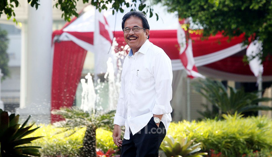 Sofyan Djalil saat tiba di Istana Negara, Jakarta, Selasa (22/10). - JPNN.com