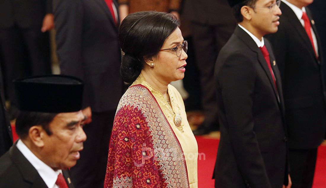 Menkeu Sri Mulyani saat dilantik di Istana Merdeka, Jakarta, Rabu (/23/10). - JPNN.com