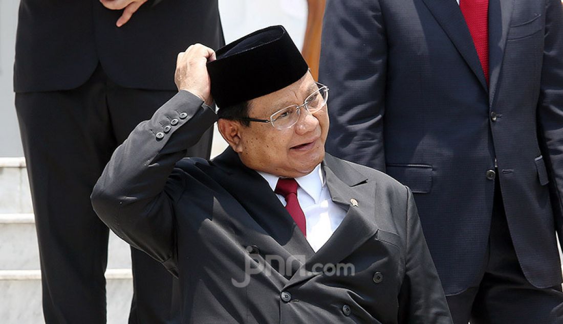 Menhan Prabowo Subianto di Veranda Depan Istana Merdeka, Jakarta, Rabu (/23/10). - JPNN.com
