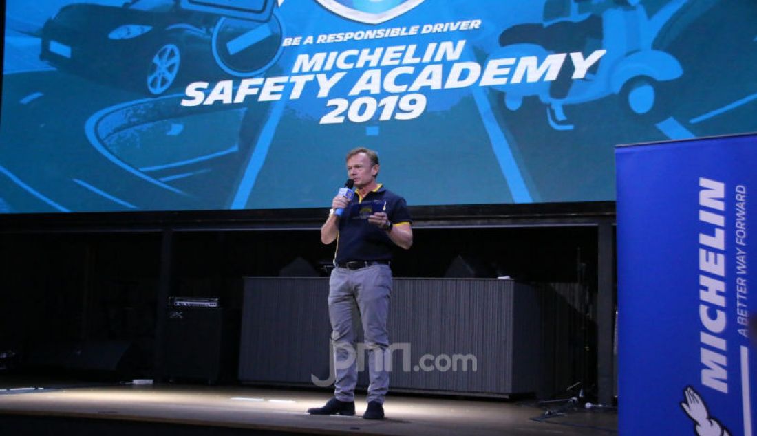 President Director PT Michelin Indonesia Steven Vette dalam acara Michelin Safety Academy di Jakarta, Sabtu (30/11). - JPNN.com