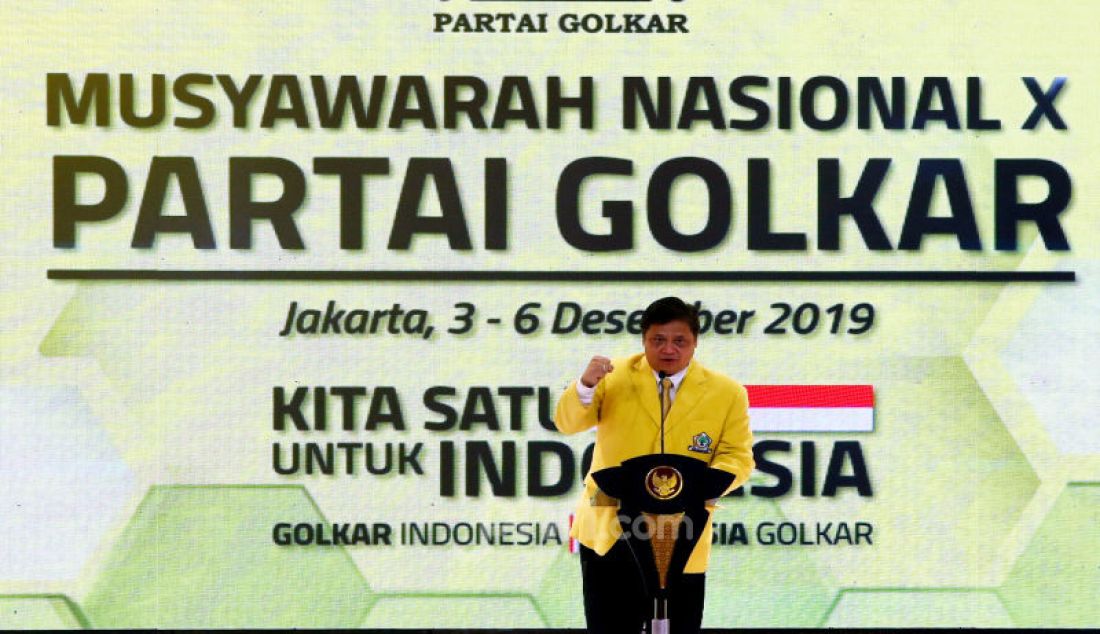 Ketum Partai Golkar Airlangga Hartarto memberikan pidato pada Munas ke X Partai Golkar, Jakarta, Selasa (3/12). - JPNN.com