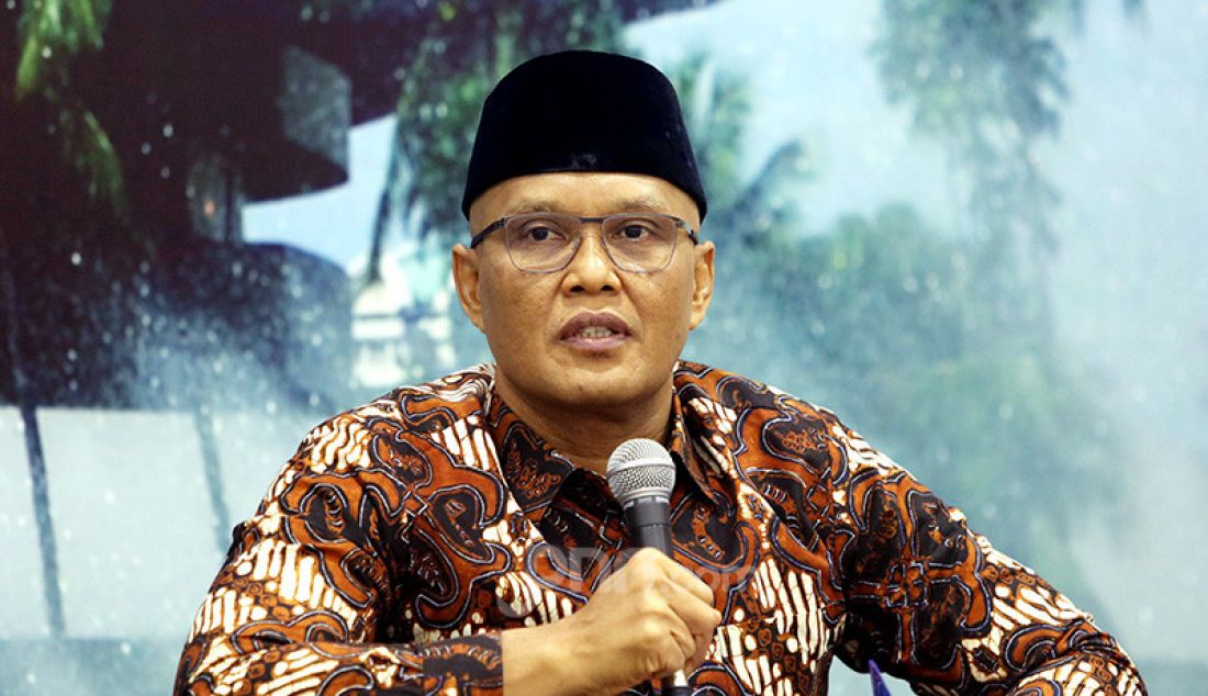 Anggota DPR Sukamta berbicara pada diskusi Reformasi Partai Politik: Melanjutkan Agenda Reformasi dan Menyelamatkan Demokrasi, Jakarta, Kamis (12/12). - JPNN.com