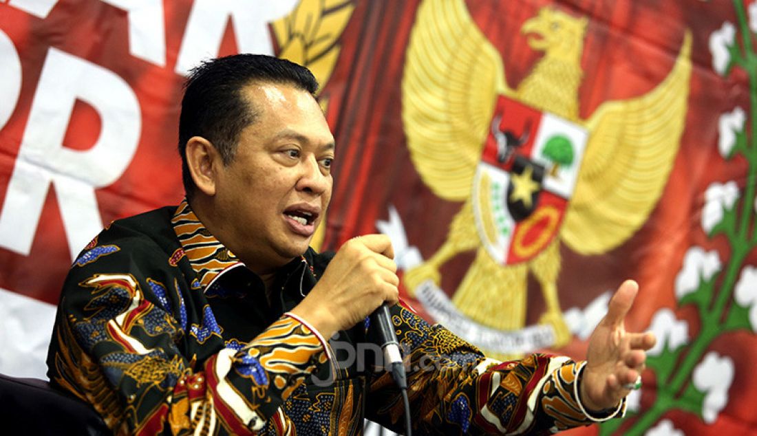 Ketua MPR Bambang Soesatyo berbicara pada diskusi Refleksi Akhir Tahun MPR 2019, Jakarta, Rabu (18/12). - JPNN.com