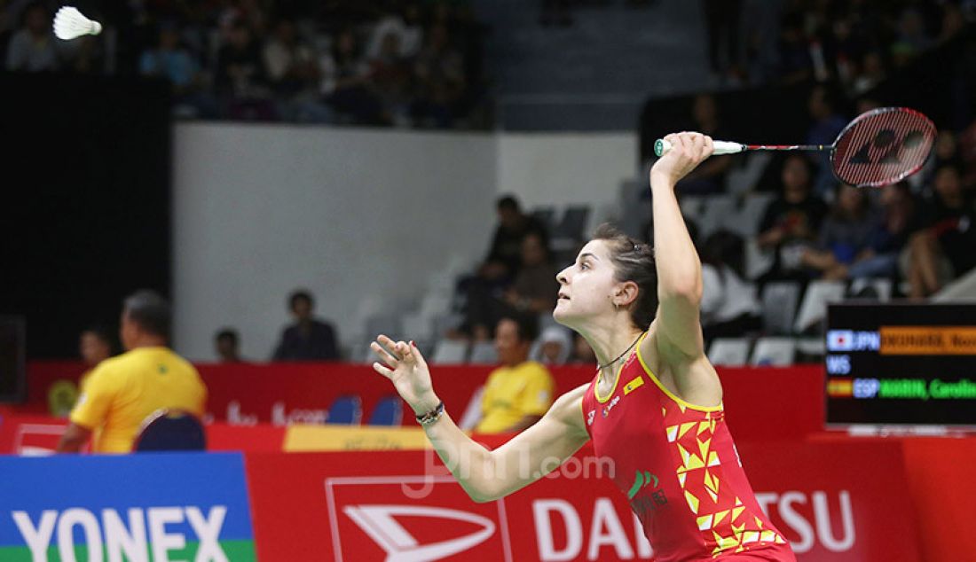 Tunggal putri Spanyol Carolina Marin saat bertanding pada turnamen Indonesia Masters 2020, Jakarta, Kamis (16/1). Carolina menang atas lawannya dengan skor 21-13 dan 21-15. - JPNN.com