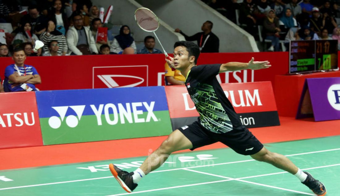 Tunggu Putra Indonesia Anthony Ginting saat bertanding pada turnamen Indonesia Masters 2020, Jakarta, Jumat (17/1). Ginting menang atas lawannya dengan skor 21-11 dan 21-14. - JPNN.com