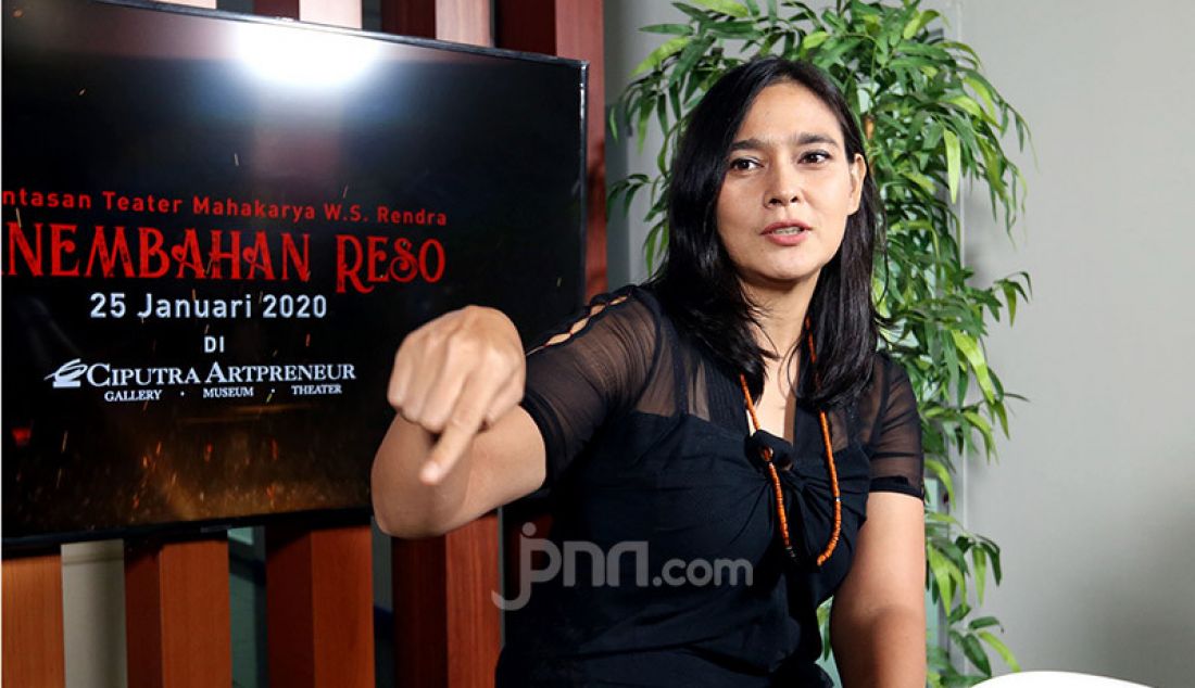 Aktris Sha Ine Febriyanti mengunjungi kantor Genpi.co, Jakarta, Rabu (22/1). - JPNN.com