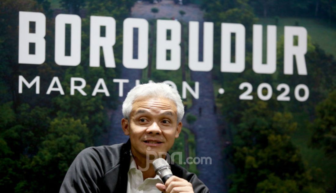 Gubernur Jateng Ganjar Pranowo meresmikan Borobudur Marathon Lounge di FX Sudirman, Jakarta Selatan, Kamis (30/1). - JPNN.com