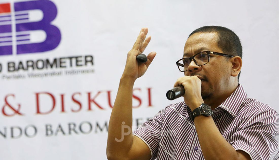 Direktur Eksekutif Indo Barometer M Qodari berbicara pada rilis survei Indo Barometer bertema Mencari Pemimpin: Road To Capres dan Parpol 2024, Jakarta, Minggu (23/2). - JPNN.com