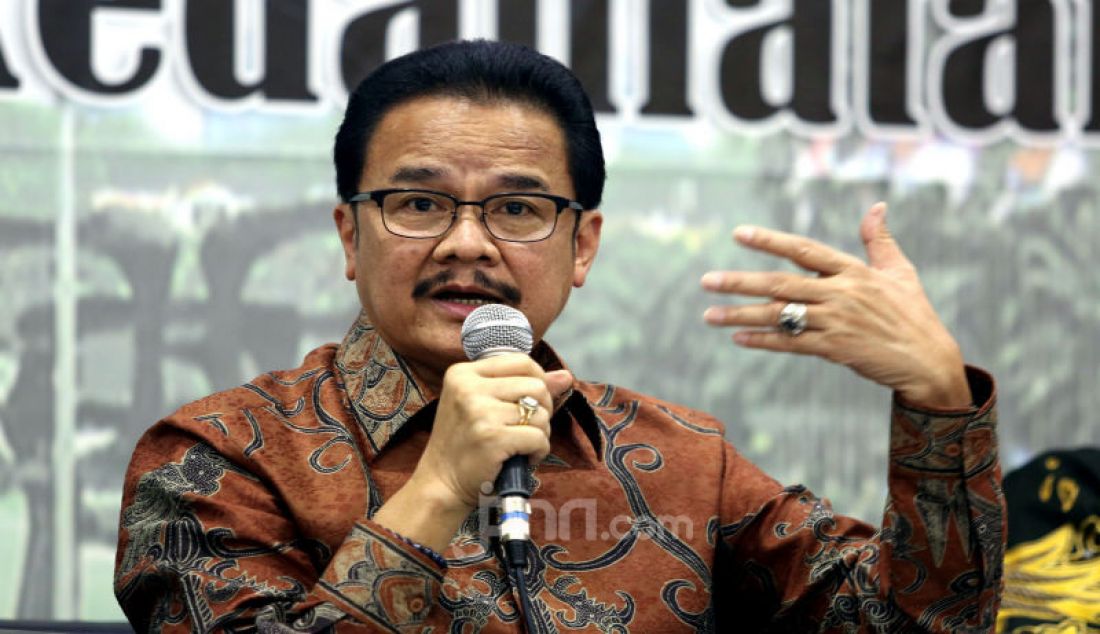 Ketua Komite I DPD Agustin Teras Narang menjadi pembicara pada diskusi MPR Rumah Kebangsaan, Jakarta, Rabu (11/3). - JPNN.com
