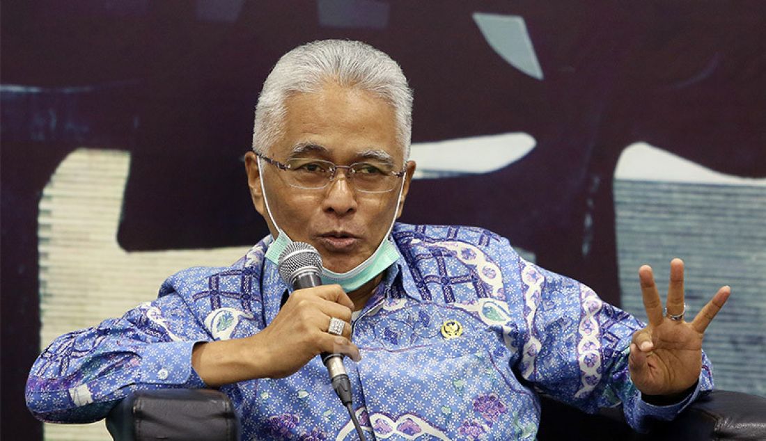 Anggota Komisi II DPR Fraksi PAN Guspardi Gaus berbicara pada diskusi Ke Mana Arah RUU Pemilu?, Jakarta, Selasa (7/7). - JPNN.com