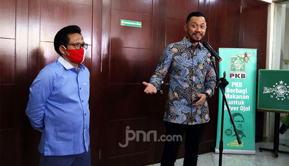 Ketum Partai Demokrat Agus Harimurti Yudhoyono usai melakukan pertemuan dengan Ketum PKB Muhaimin Iskandar di Kantor DPP PKB, Jakarta, Rabu (8/7). Pertemuan tersebut membahas koalisi Pilkada 2020. - JPNN.com