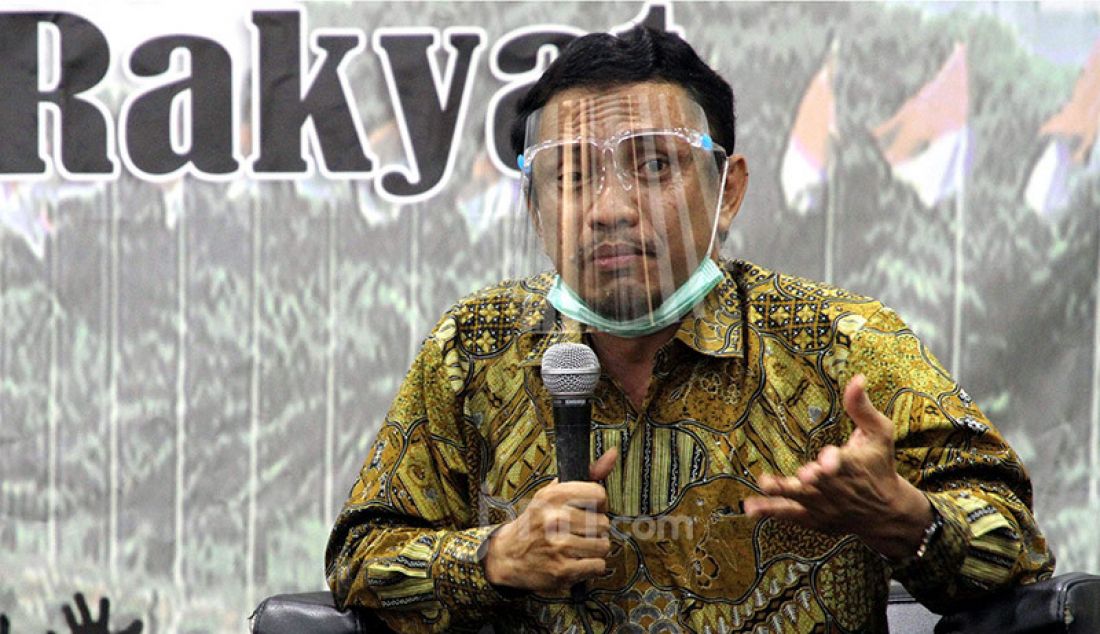 Anggota Komisi IX DPR FPDIP Rahmad Handoyo menjadi pembicara dalam diskusi Perlindungan dan Pemberdayaan Purna Pekerja Migran Indonesia (PMI), Jakarta, Jumat (10/7). - JPNN.com